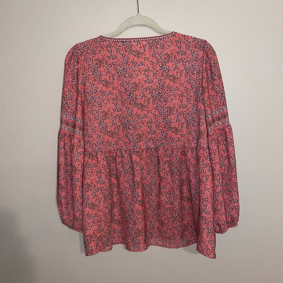Pink floral patterned long sleeved shirt - Picture 4 of 4